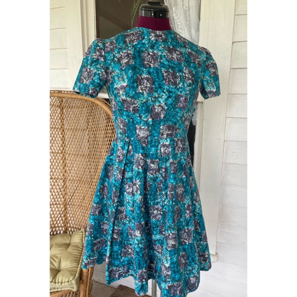 Vintage 1950s Polished Cotton Floral Pleated Shortsleeve Dress Small - Picture 12 of 16